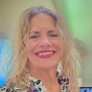 Meet your Posher, Joy